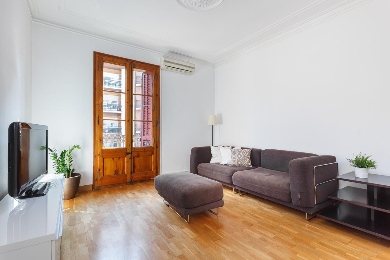 Flateli Aribau Lejlighed Barcelona Eksteriør billede