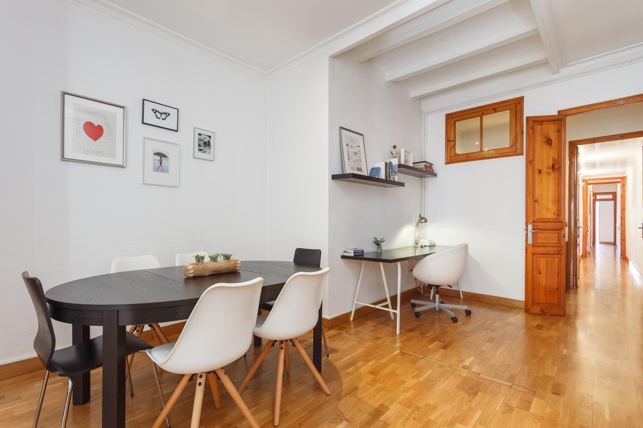 Flateli Aribau Lejlighed Barcelona Eksteriør billede